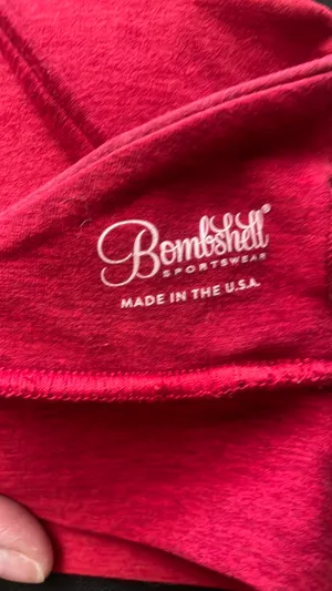 Bombshell red workout bra thumbnail 3