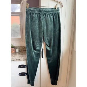 Aerie OFFLINE Women's Dark Green Velour Joggers M Long Drawstring Pockets thumbnail 4