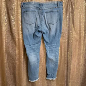KanCan High Rise‎ Light Wash Ripped Distressed Skinny Jeans Size 32 thumbnail 2