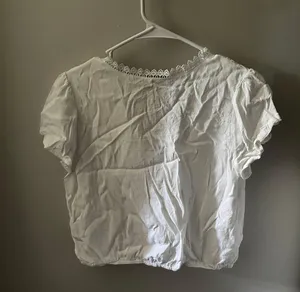 Francesca’s Lace Blouse thumbnail 2