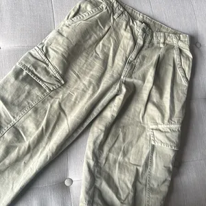 Free People Creme Cargo Carpenter Pant Size 2 thumbnail 6