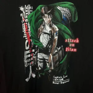 Attack on Titan Anime Tshirt size X thumbnail 2