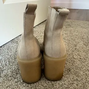 Dolce Vita Celia Ankle Boots Size 7.5 thumbnail 6