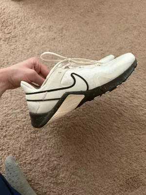 Nike Legend Essential Training Sneaker thumbnail 2