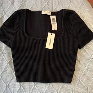 Aritzia Babaton Black Top thumbnail 1