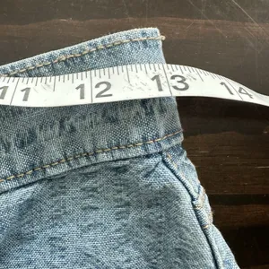 Levis Premium Womens High Loose Shorts Sz 26 Lets Stay in Short thumbnail 8
