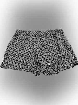 Old Navy Black and White‎  Shorts thumbnail 2