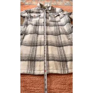 Wonderly Plaid Shacket Jacket XL Gray Cream Wool Blend Lined Button Front thumbnail 5