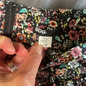 BDG floral cotton mini skirt. Size 12. thumbnail 3