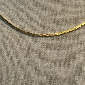 Vintage Gold Tone Cobra Chain Necklace thumbnail 3