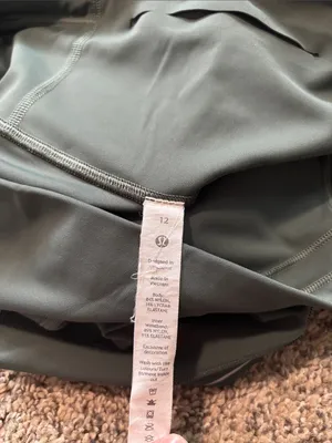 Lululemon Base Pace High-Rise Reflective Short 8" size 12 thumbnail 4
