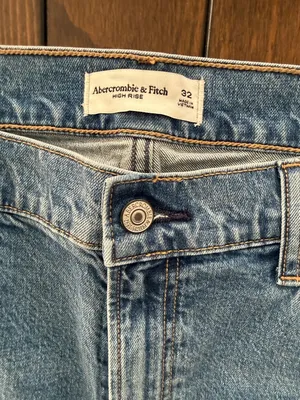Abercrombie High Rise Straight Leg Jeans Size 32 Women’s Denim Medium Wash thumbnail 2