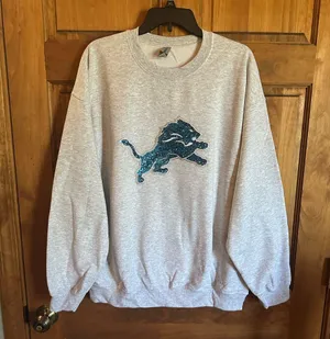 Detroit Lions sweater! NFL Gray Sweatshirt with Blue sequins Lion Logo size XXL thumbnail 4