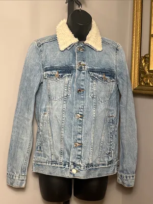 &Denim Size 4 Sherpa Lined Denim Jacket Light Blue thumbnail 1