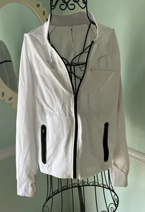 FABLETICS Medium White jacket bomber‎ womens athletic thumbnail 1