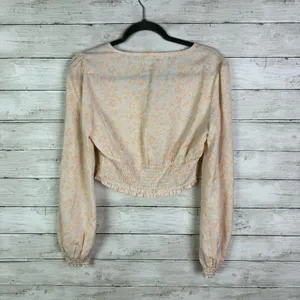 Urban Outfitters Floral Long Sleeve Crop Top Size Small thumbnail 2