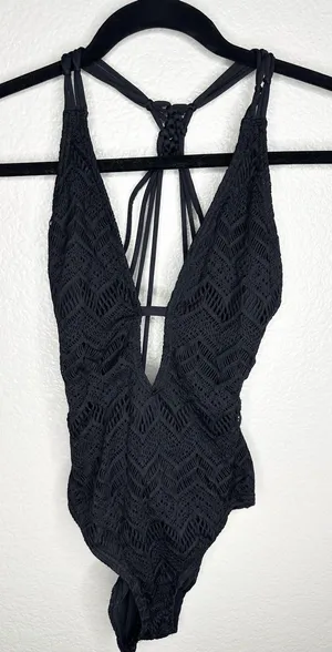 Vince Camuto Swim One Piece Swimsuit Womens 10 Black Crochet Plunge Macrame thumbnail 1