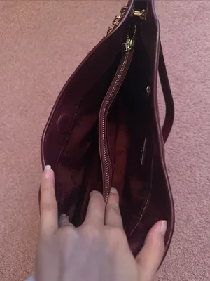 Tory Burch Burgundy Leather Shoulder Bag with Gold Chain thumbnail 5