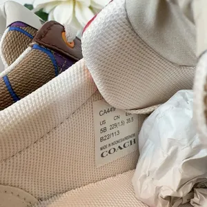 NWT Coach Clip Low Top Sneaker In Rainbow Signature Canvas size‎ US5/EU 35.5 thumbnail 8