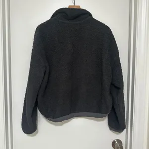 Vuori | Women's Alpine W Cozy Black Full Zip Fleece Funnel Sherpa Jacket, XL thumbnail 5