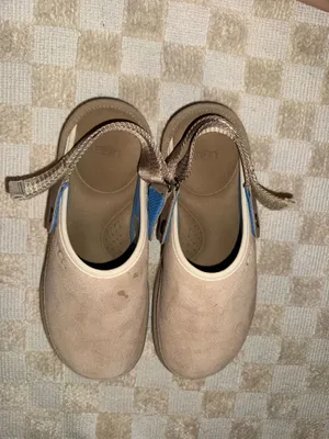 UGG Men’s Goldencoast Clogs thumbnail 2
