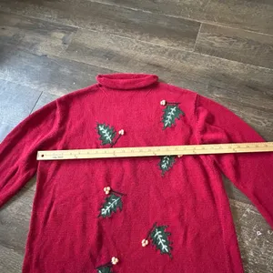 Coldwater Creek Red Holly Berry Embroidered Roll Neck Sweater Womens Large L thumbnail 4
