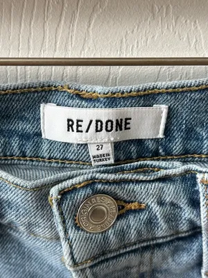 Re/Done Originals 90s High Rise Ankle Crop in Light Dusk Destroy thumbnail 4