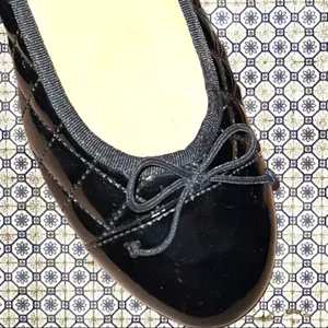 Christopher & Banks black patten leather quilted look design with tie on front thumbnail 2
