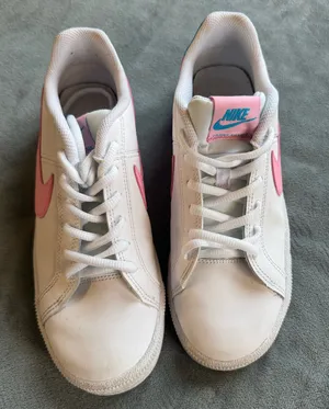 Nike  thumbnail 9