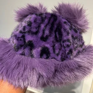 Purple Furry ladies Hat thumbnail 1