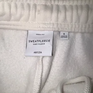 Aritzia cream Joggers thumbnail 3