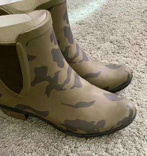 Lucky Brand Ankle Camo rain boots thumbnail 1