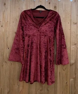 Chloah womens Velvet dress size small Maroon Bell sleeve Soft Spring‎ Summer thumbnail 1