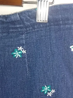 White Stag Flowered 10 Capri Pull On Jeans thumbnail 5