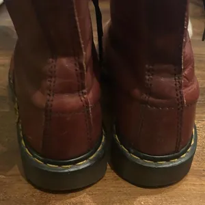 Vintage Dr Martens 1460 Leather Made in England Burgundy Boots 6 Punk Grunge 90s thumbnail 5