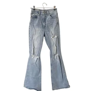 LEVIS 70s High Rise Flare Distressed‎ Denim You and I Wash Sz 25 thumbnail 2