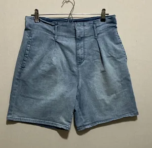 Gloria Vanderbilt Light Blue Denim Pleated Women's Shorts thumbnail 1