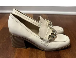 NINE WEST Loafer Chunky Heeled Chain Accent Off-White Shoes Women’s 9M Academia thumbnail 1