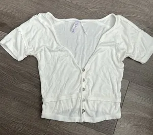 Urban Outfitters Croptop thumbnail 1