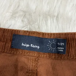 Indigo‎ Rising Rust Brown Corduroy High Rise Straight Leg Pants 9/29 thumbnail 2
