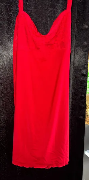 Amazon Red Dress thumbnail 1