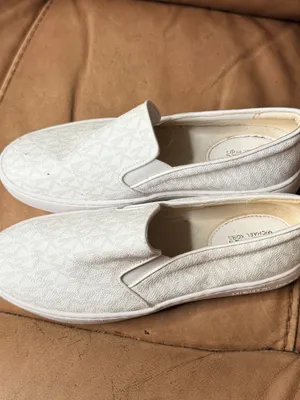 MICHAEL Michael Kors Slip Ons thumbnail 4