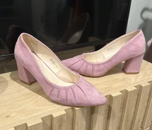 DSW Lavender Pointed Toe Heels thumbnail 2