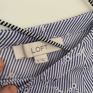 LOFT blue and white striped eyelet blouse Sz Medium thumbnail 3