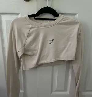 Gymshark Long Sleeve Crop Top thumbnail 1