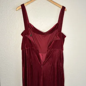 NEW BCBG Paris Burgundy Wine Velvet Jumpsuit Holiday Vampire Fall Wide Leg thumbnail 7