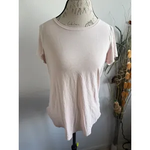 Lululemon Pink V Neck Short Sleeve T‎ Shirt Athleisure Athletic Top Womens thumbnail 3