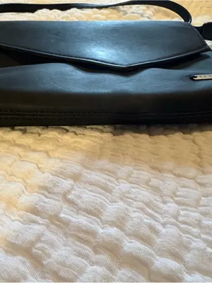 Roxy Black Envelope Crossbody Bag thumbnail 2