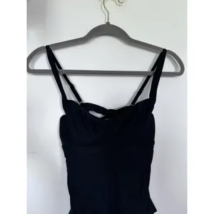 NWT Quince Black Italian Underwire One-Piece Swimsuit Size Small thumbnail 3