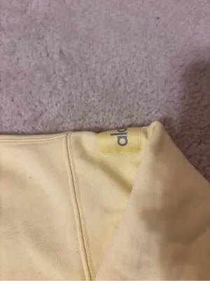 Alo Yoga Cropped Crewneck thumbnail 4